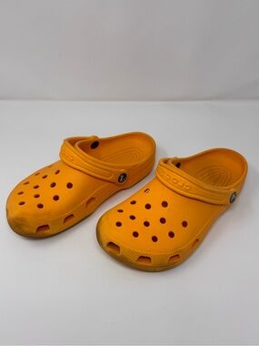 CROCS Orange Pastel Men’s 6 Women’s 8 Slip On Clogs, summer, outdoor, comfy